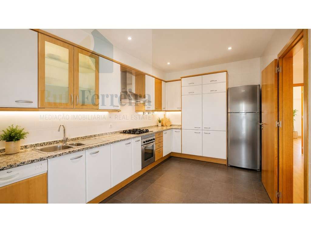 Extraordinário apartamento com vista para o Rio Tejo!-3