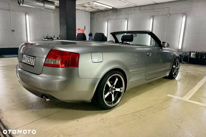 Audi A4 Cabriolet 2.4 Multitronic - 3