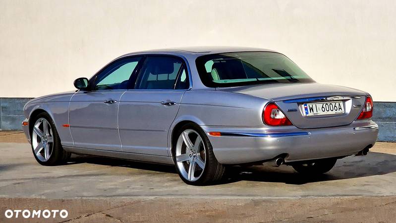 Jaguar XJ Super V8 LWB - 3