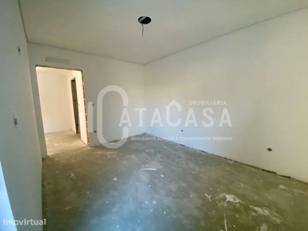 Moradia Geminada T3+1 Nova para Venda em Anadia-7