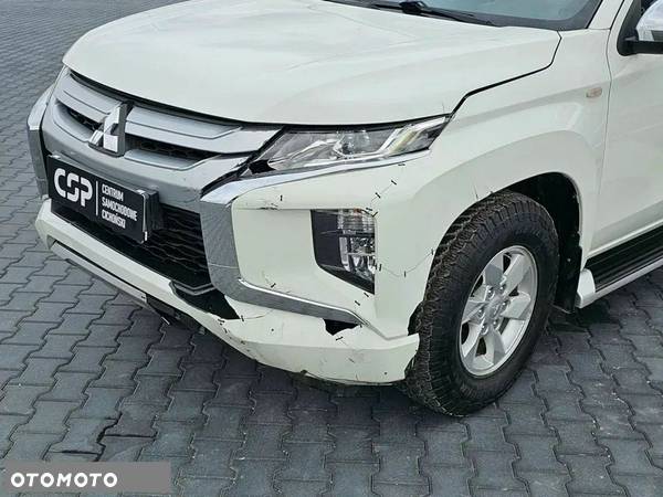 Mitsubishi L200 - 16