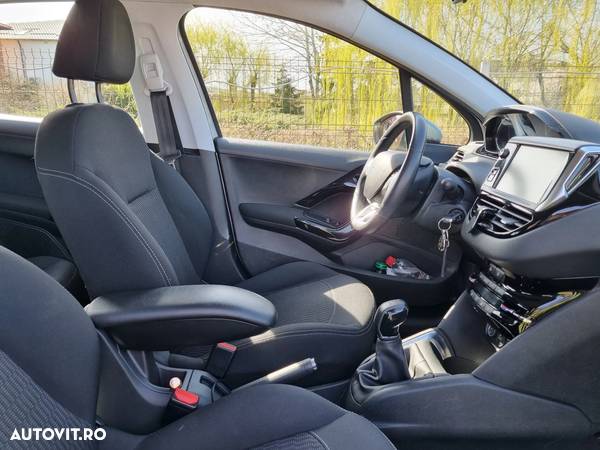 Peugeot 208 1.6 BlueHDi FAP Active - 24