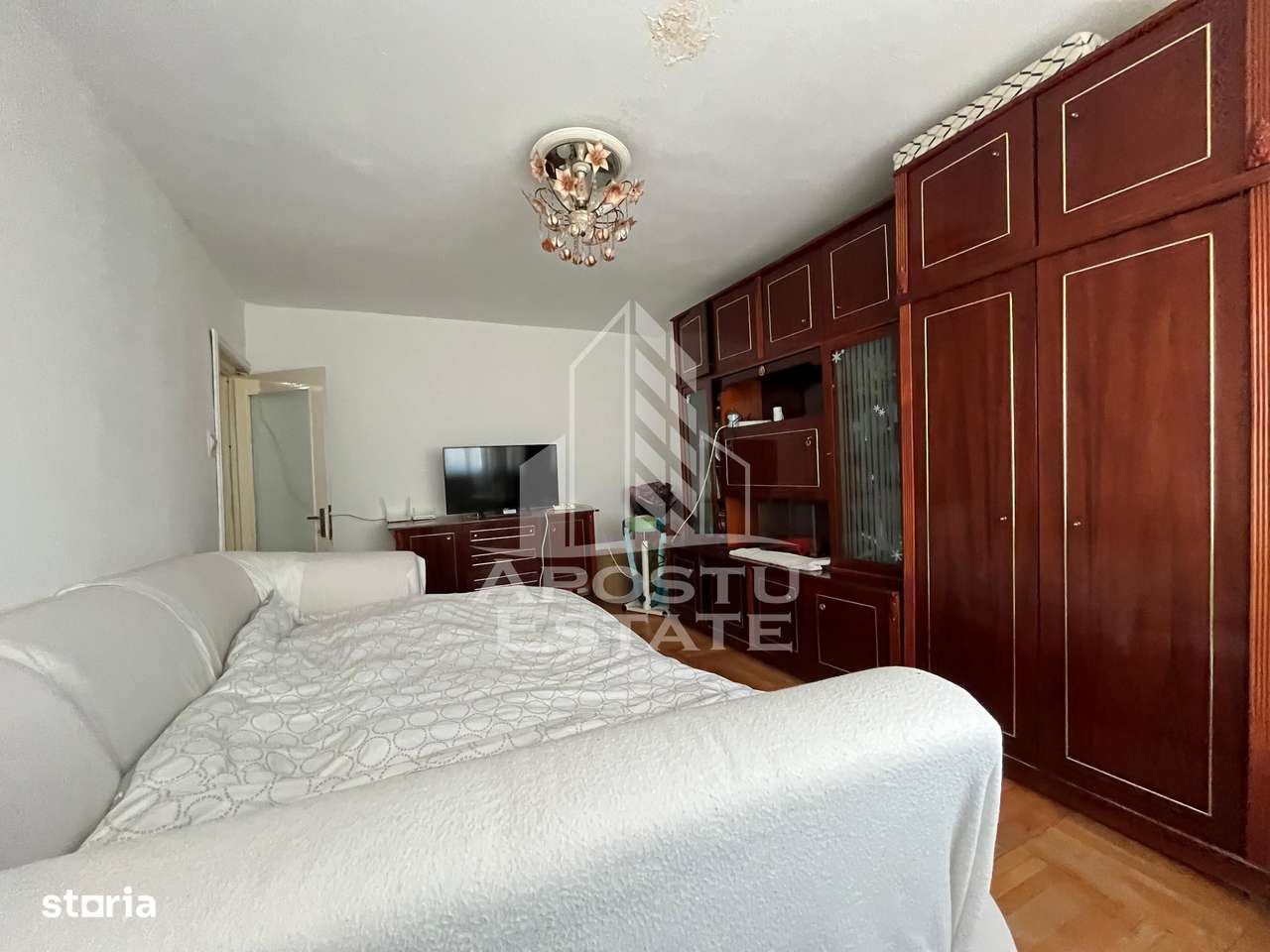 Apartament cu 2 camere, decomandat, zona Lipovei - Imagine principală: 2/8