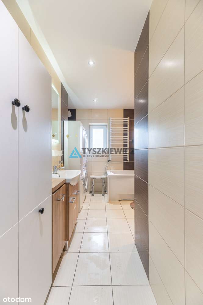 Dom w zabudowie bliźniaczej z ogrodem i sadem-14