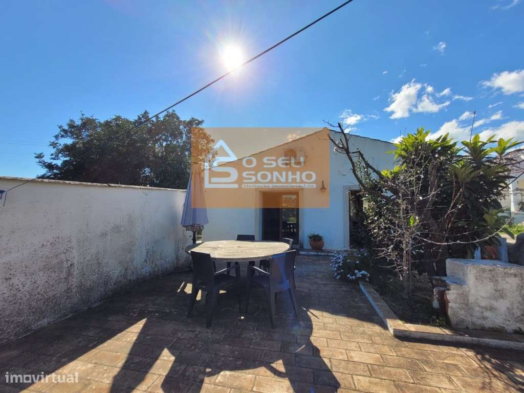 Moradia T2 com Piscina-23