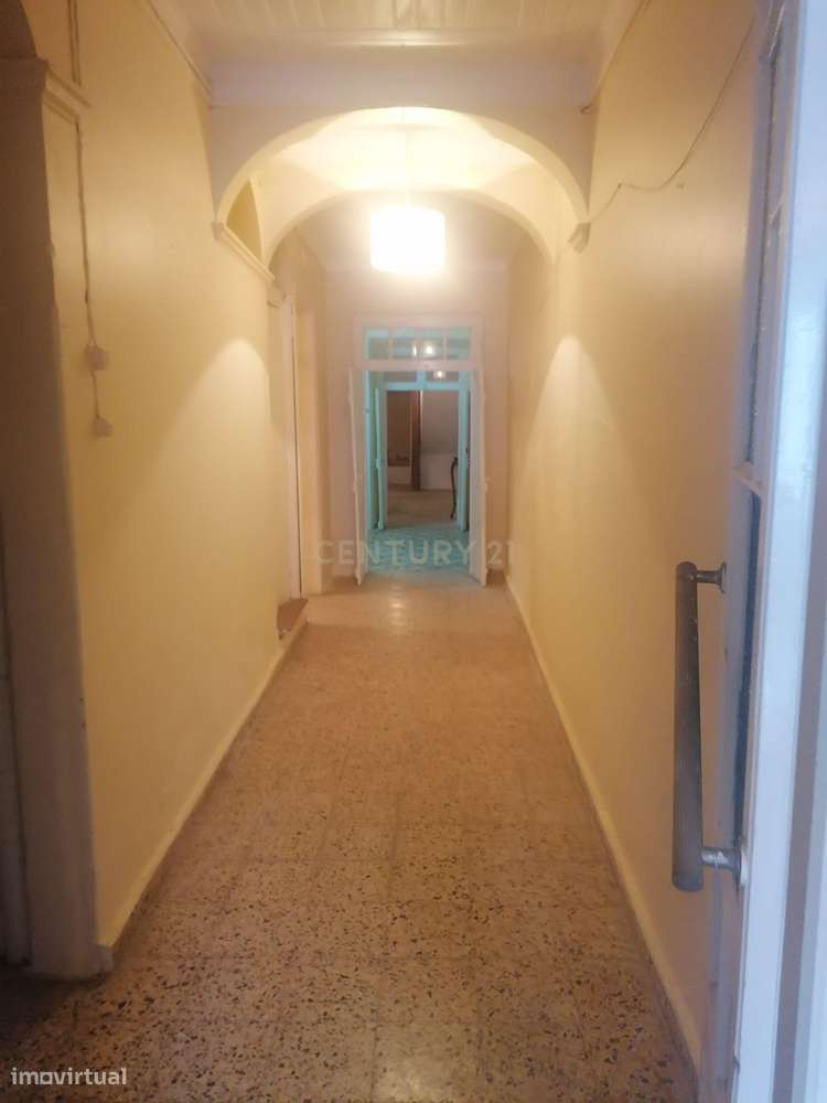 FERREIRA DO ALENTEJO-BEJA- ALENTEJO - MORADIA Para Renovar em Pleno Ce - Grande imagem: 5/15