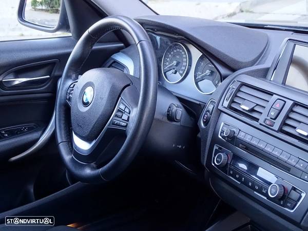 BMW 118 dA Line Sport - 44