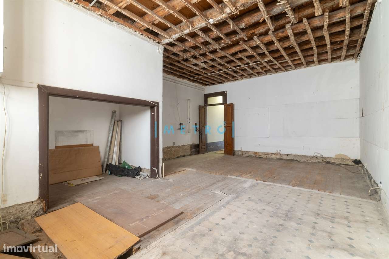 Moradia Devoluta T3 Venda em Cedofeita, Santo Ildefonso, Sé, Miragaia,-17