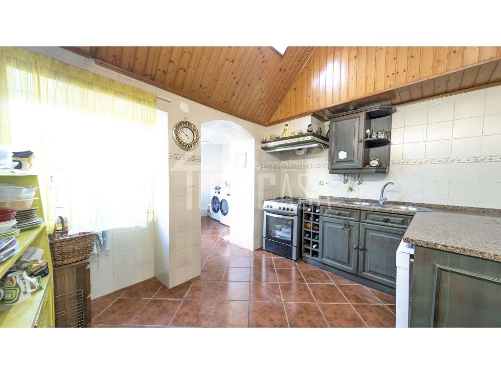 Moradia T1 com anexo e logradouro A-dos-Ruivos, Bombarral - Grande imagem: 4/35