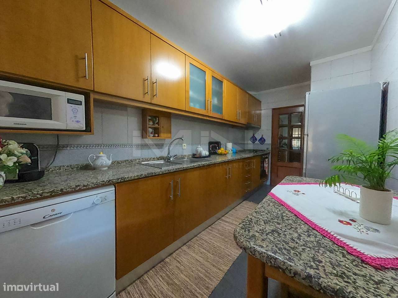 T3 com Terraço Coberto Exclusivo: A 1,5 km do Metro de Fânzeres-21