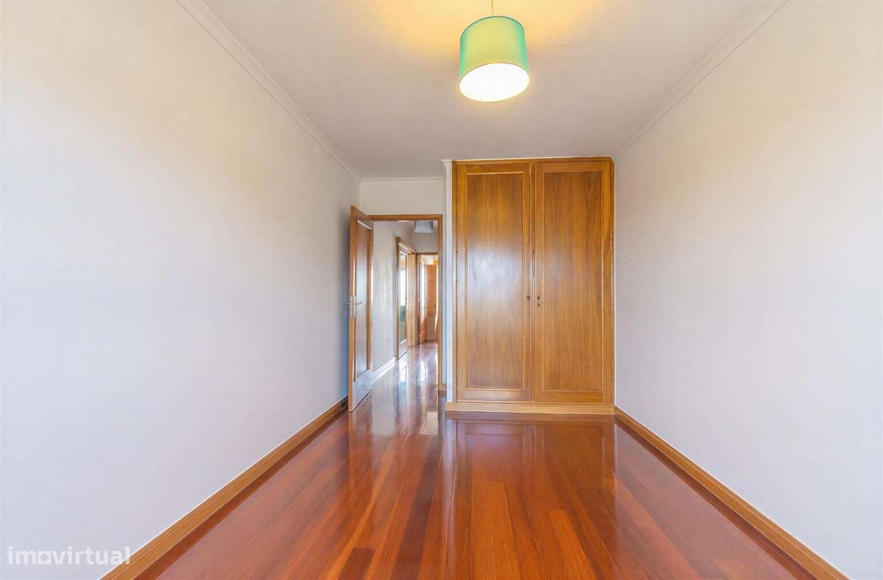 Apartamento T3 com 2 Frentes, Varandas em Vila do Conde-10