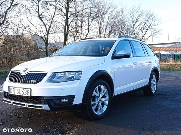 Skoda Octavia Scout 2.0 TDI 4x4 DSG - 1