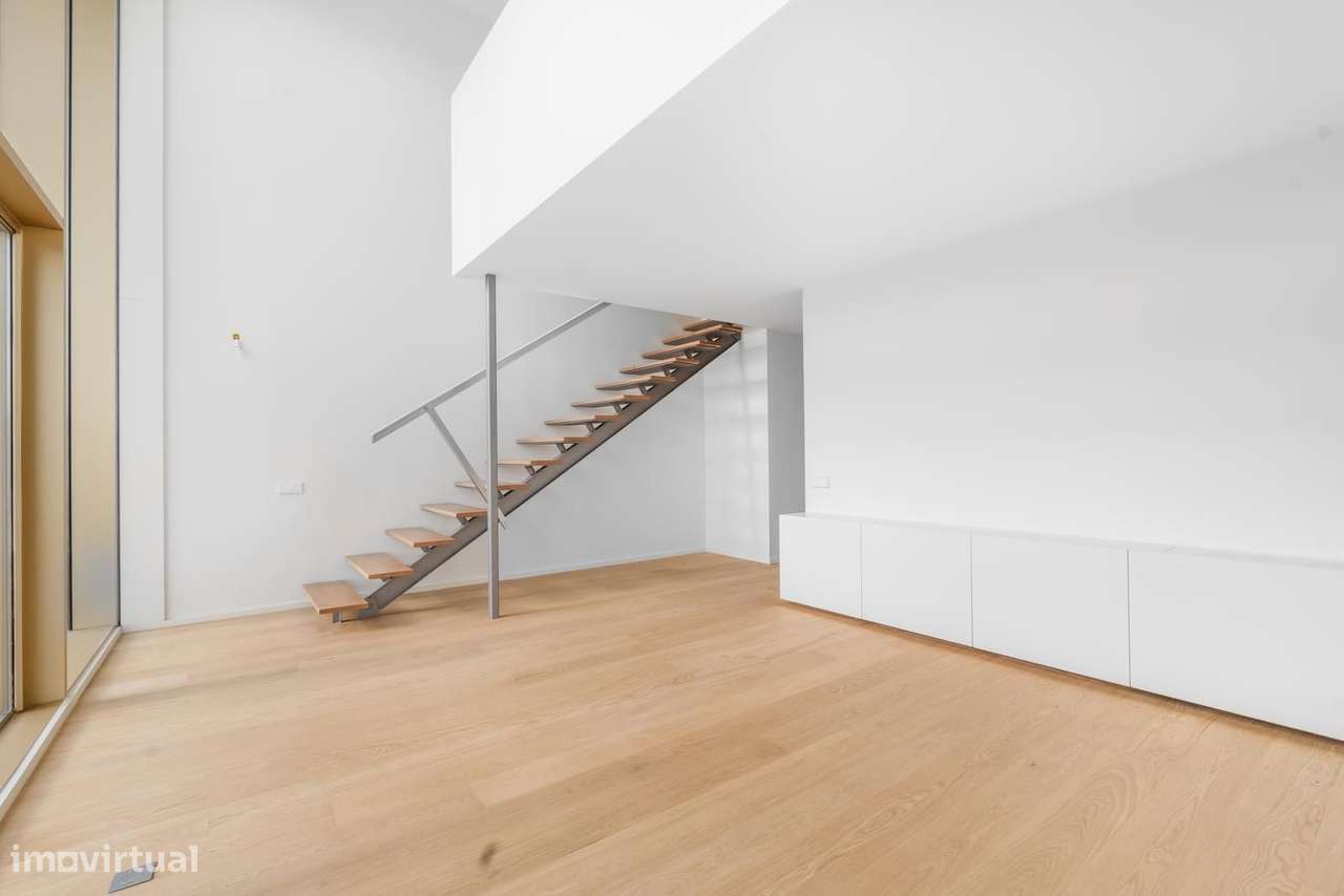 Apartamento T1 + 1 com vista, Campo Pequeno, Lisboa-16