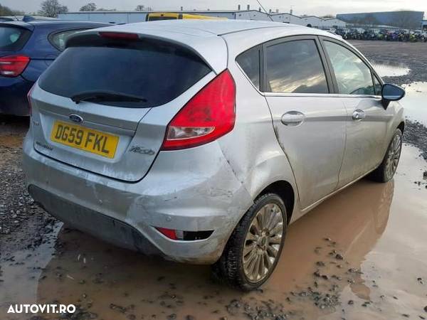 Dezmembrez Ford Fiesta 1.4 TDCI Argintiu - 6