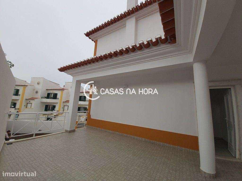EXCELENTE MORADIA V3 + 1  3 Pisos  REMODELADA  Próximo ao Centro da...-7