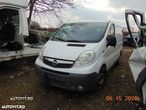 Far Opel Vivaro 2006-2013 faruri stanga dreapta Renault Trafic - 1