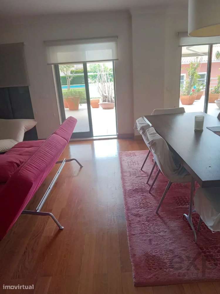 Moderno apartamento de 4 quartos com terraço e acesso à piscina em Oei - Grande imagem: 4/14