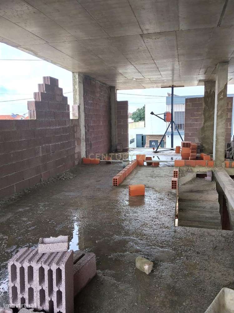 Moradia T3 Geminada, Piscina, Pinhal do General, Fernão Ferro - Grande imagem: 5/17