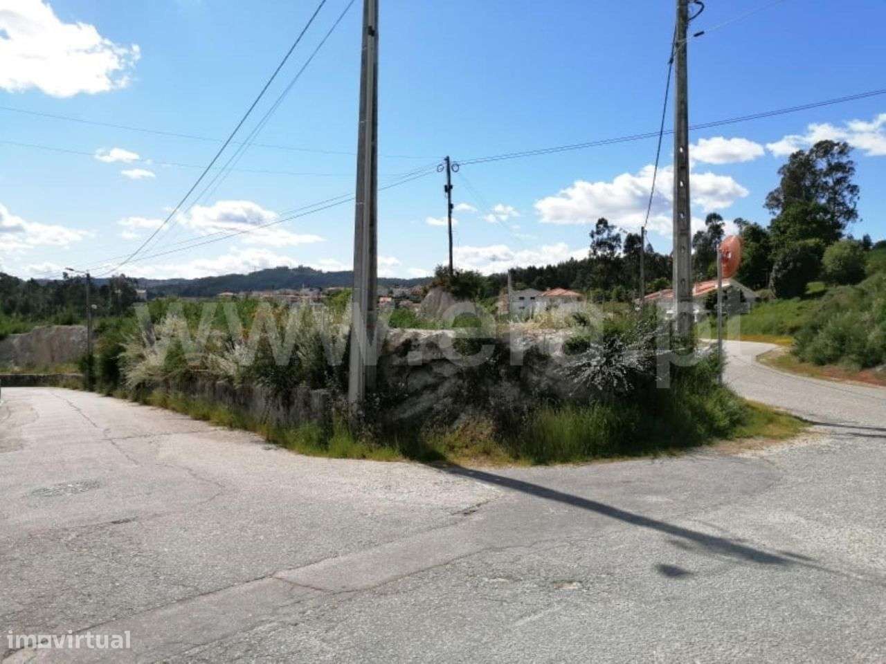 Terreno de construção com 972 m2 em Golães - Grande imagem: 3/12
