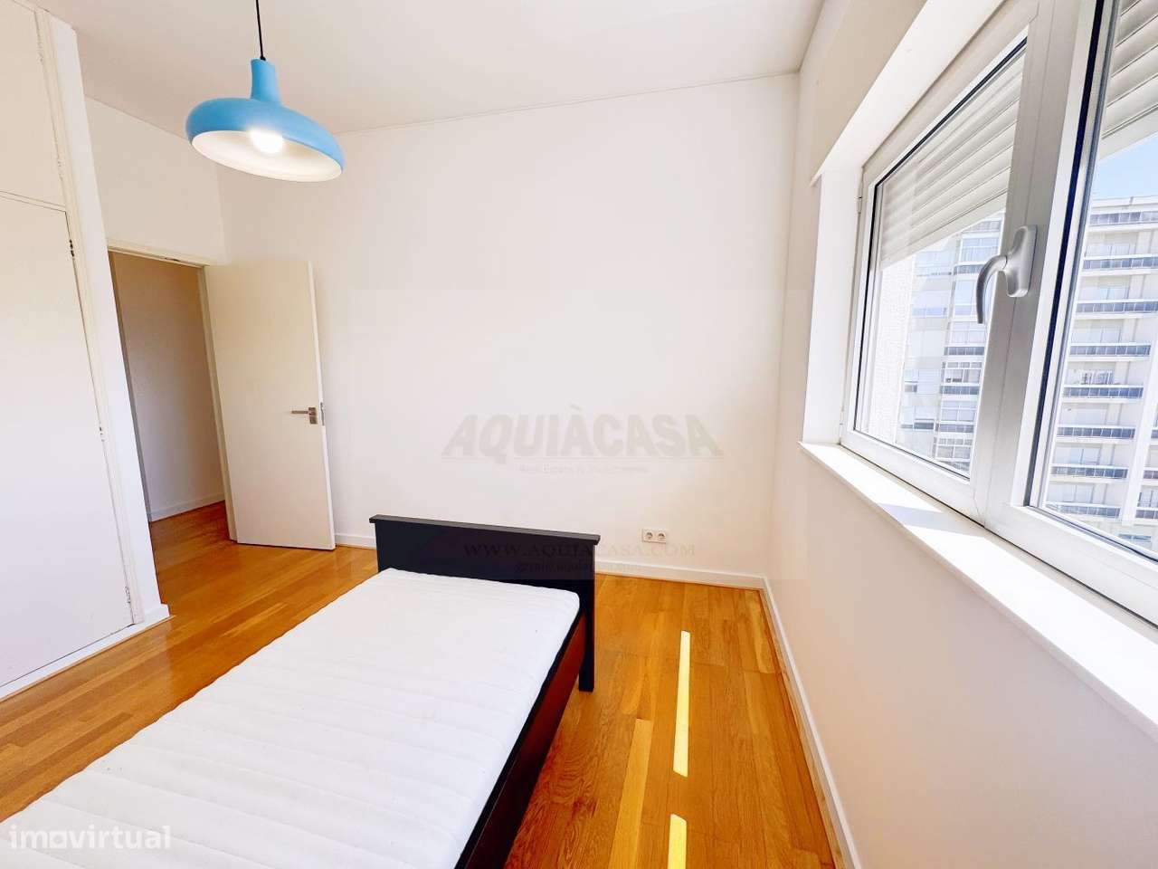 T3mobilado junto a Polo Universitário-25