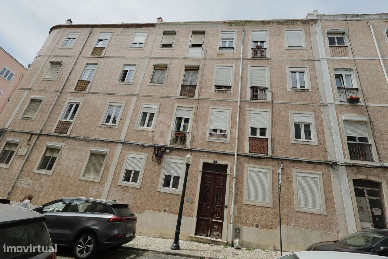 T3 EM ARROIOS – OPORTUNIDADE PARA ARRENDAMENTO A ESTUDANTES (4 A 5 QUA-27