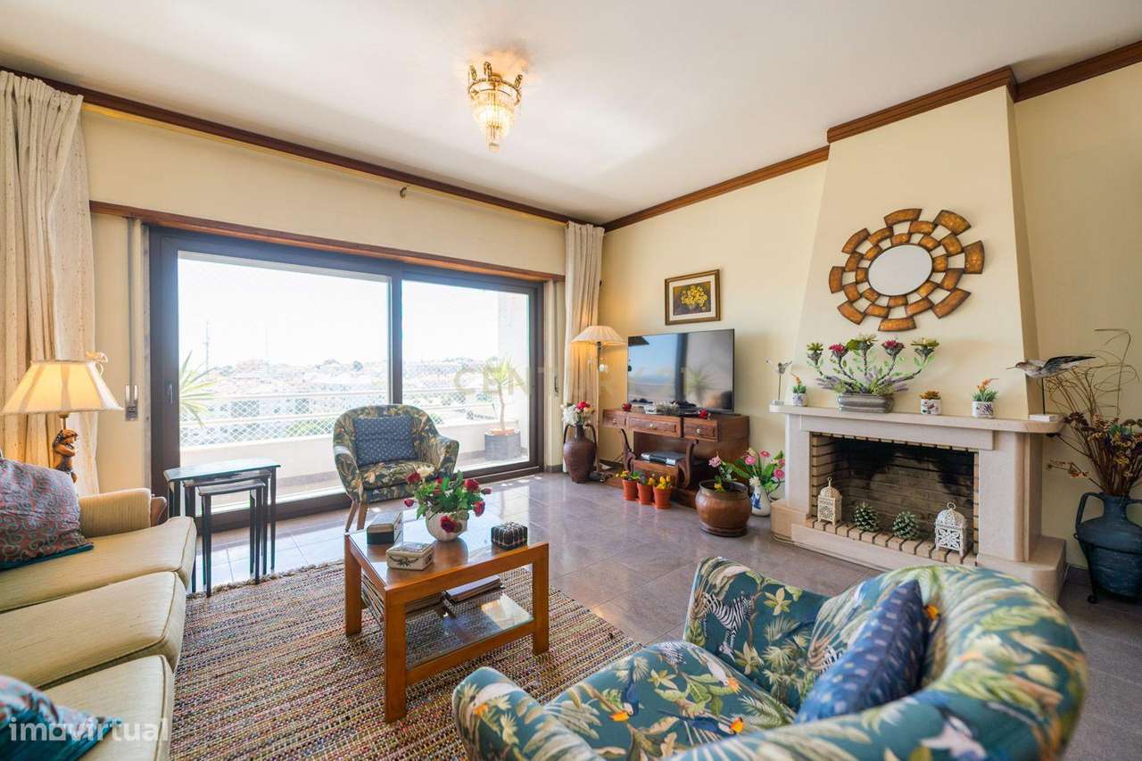 Excelente T4 c/Box | São Domingos de Rana - Grande imagem: 4/52