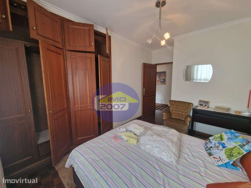 Apartamento T2 em Paços de Brandão-12