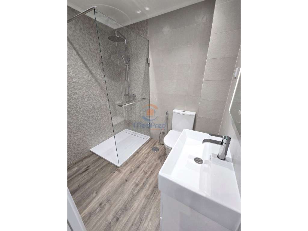 Apartamento T3 Remodelado | Arroja, Odivelas-12