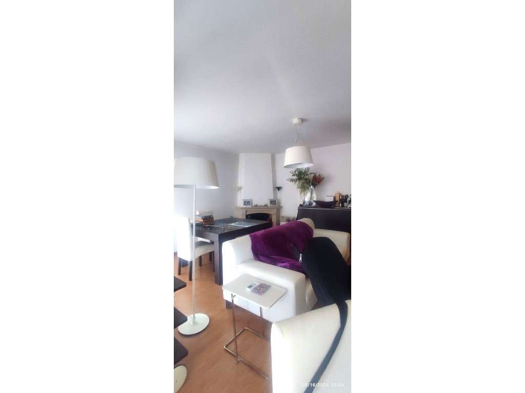 Apartamento T3 remodelado no centro da cidade de Ourém-10