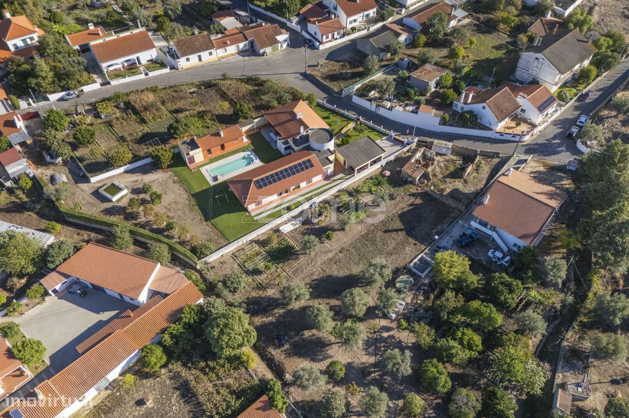 Moradia Ruína com Terreno || Montalvo, Constância - Grande imagem: 4/20