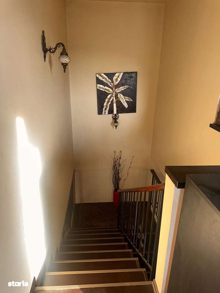 Casă lângă pădurea cernica - Imagine principală: 4/16