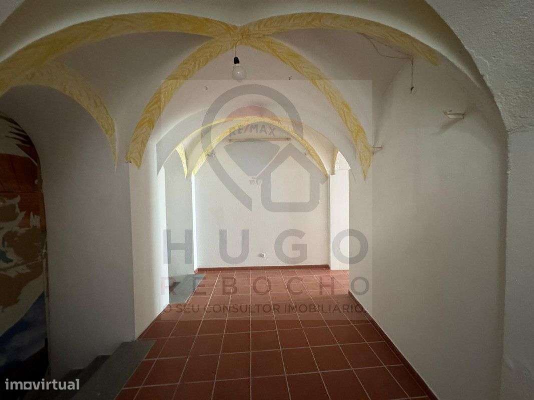 Loja para Venda em Arraiolos – 132m²-24
