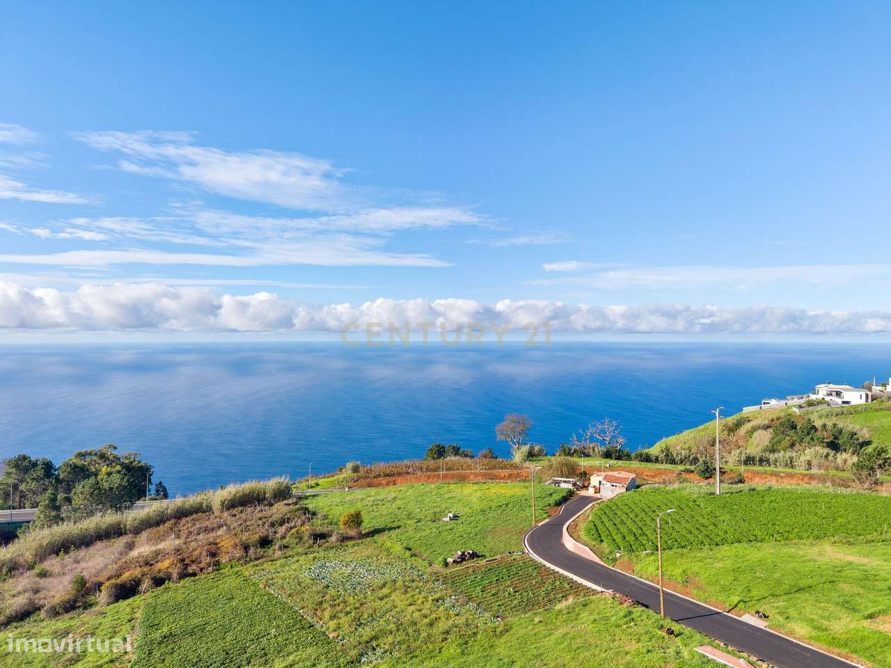 Terreno Rústico com Vista Mar em Calheta, Madeira - Grande imagem: 4/9