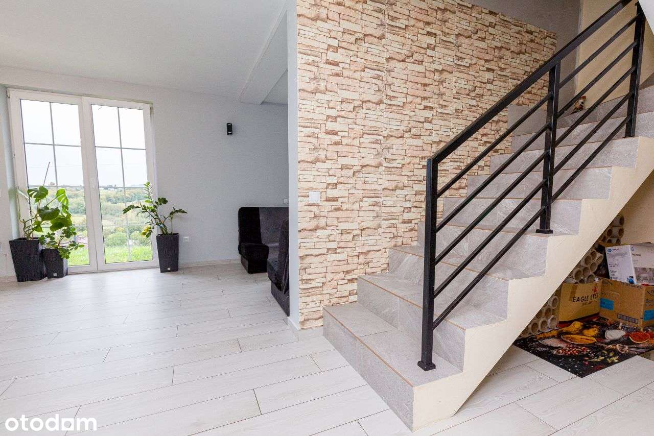 Kilkuletni dom pod lasem (Pod Łyską) - Pełny obrazek: 5/14