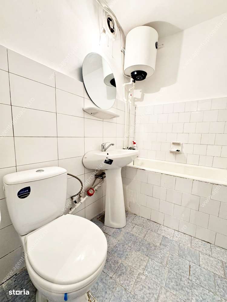 Apartament cu 3 camere, în cartierul Micro 16, 70 mp.-7