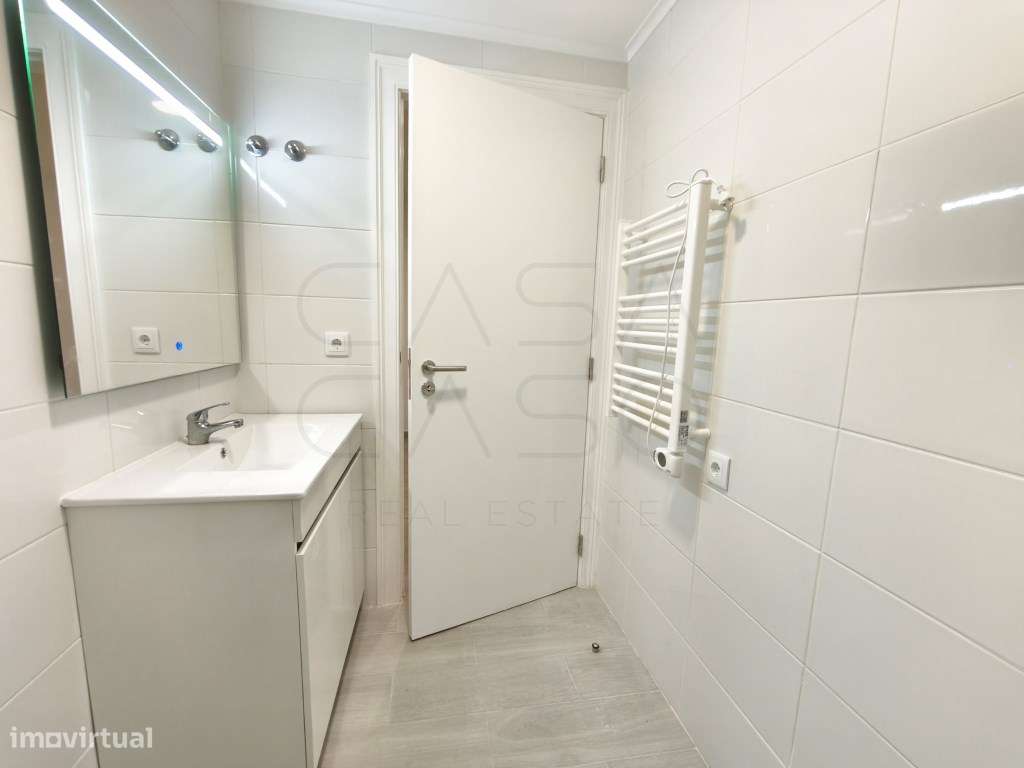 Prédio totalmente remodelado com 3 apartamentos independentes na Ba...-32