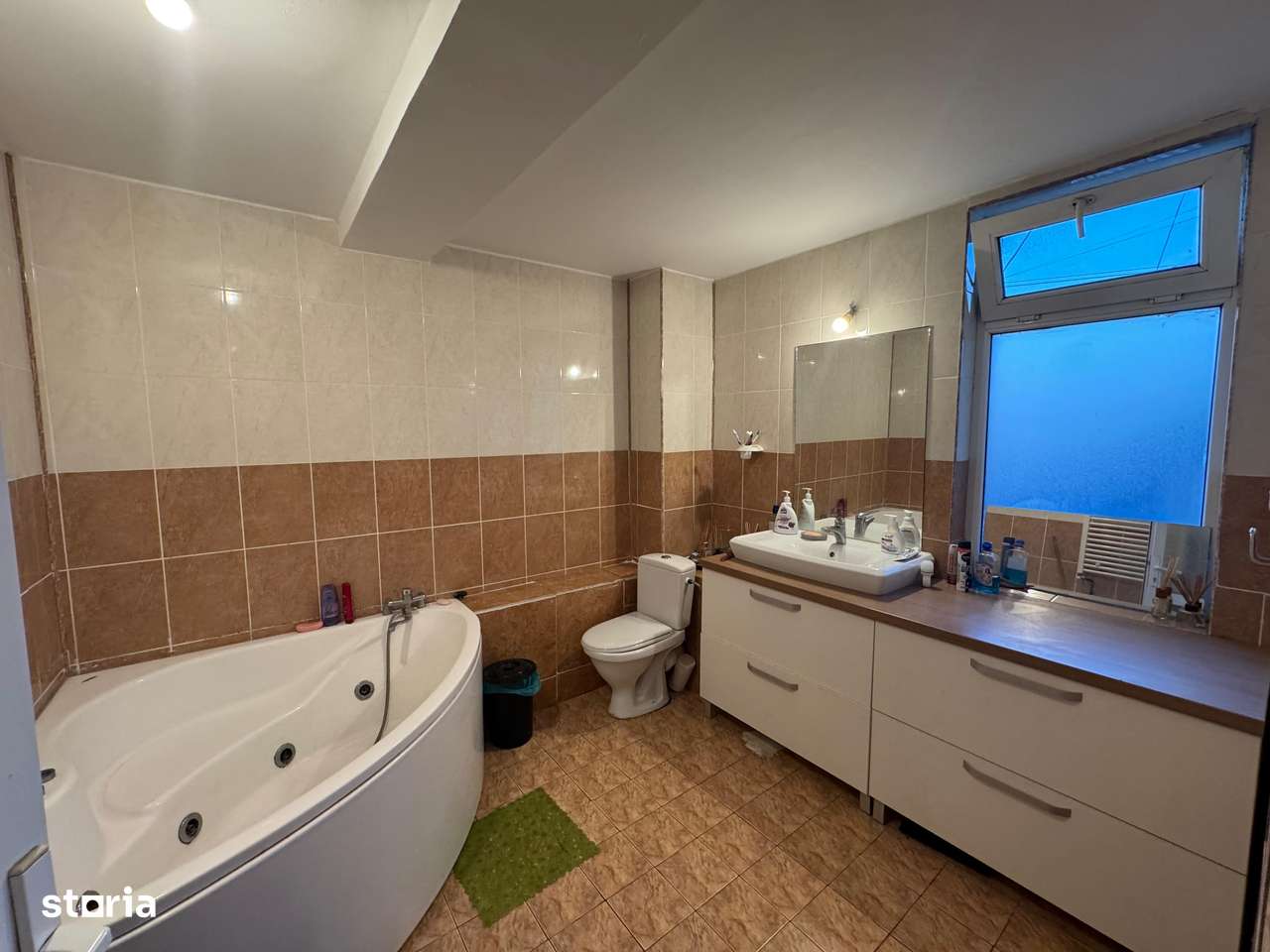 Casa cu 4 camere Bucium-11