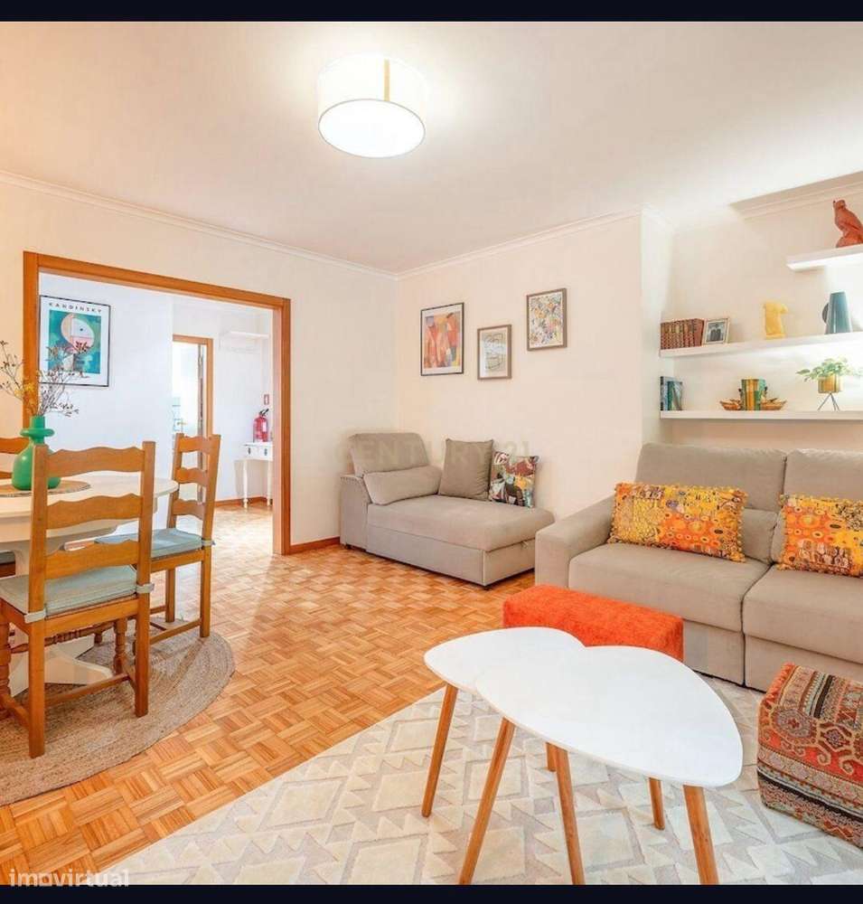 Apartamento Luminoso em Localização Privilegiada - Grande imagem: 3/22