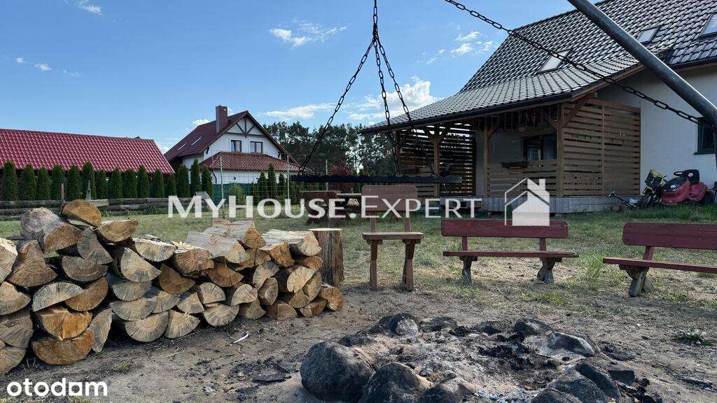 Dom na dużej działce czeka na Ciebie!-8