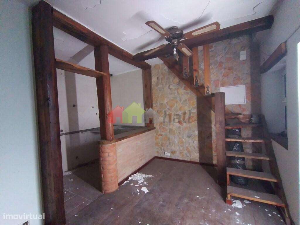 Moradia T1 Renovada na Torre da Marinha - Grande imagem: 5/14