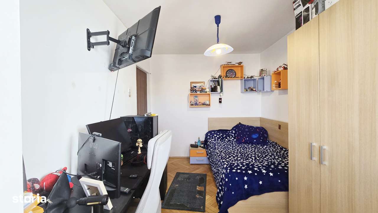 Bld. Republicii - 4 cam cf 1A dec, 2 bai, RENOVAT, AC, sep gaze - Imagine principală: 4/11