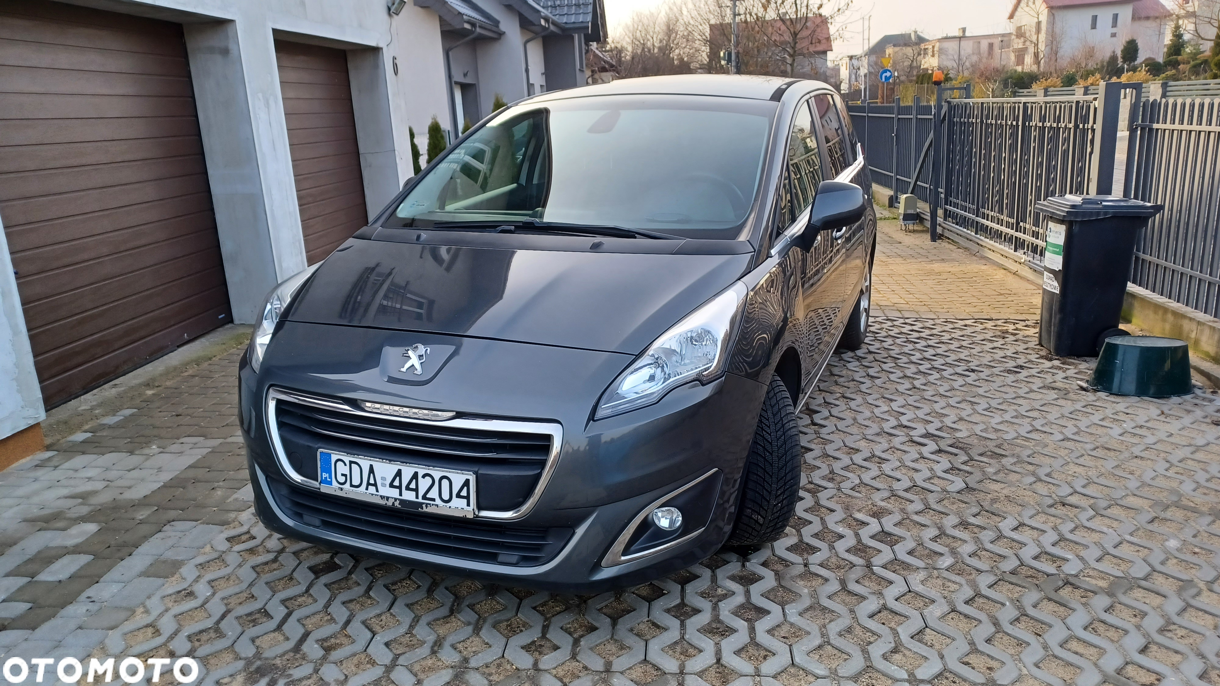 Peugeot 5008 1.6 HDi Style 7os - 14