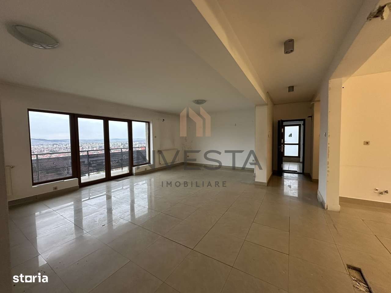 Apartament 3 camere! View pe tot Clujul! 2500e/mp!-9