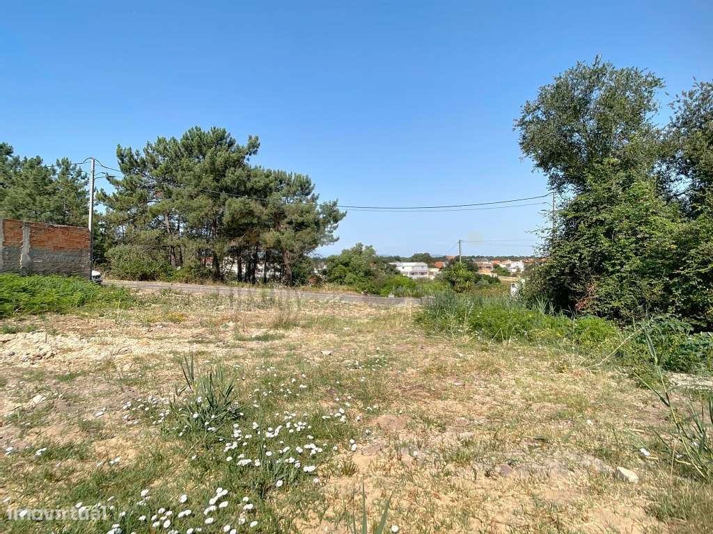 Moradia T3+1 com piscina e anexo em Fernão Ferro-20