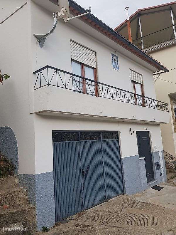 Moradia T2 para venda - Grande imagem: 2/19