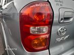 TOYOTA RAV4 II LIFT LAMPA LEWY TYŁ LEWA TYLNA - 4