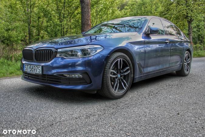 BMW Seria 5 520d Sport Line - 3