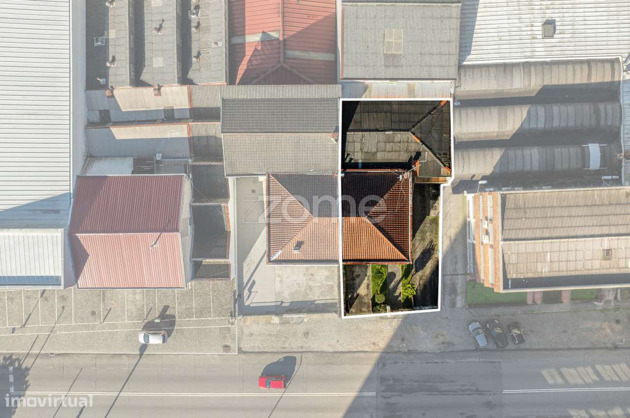 Venda de Imóvel Misto: Pavilhão Industrial + 2 Habitações T1+T3 - Grande imagem: 5/29