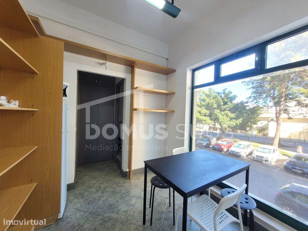 Loja Junto ao Hospital de Faro-2