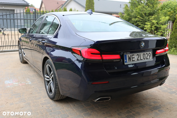 BMW Seria 5 520i GPF Luxury Line sport - 4